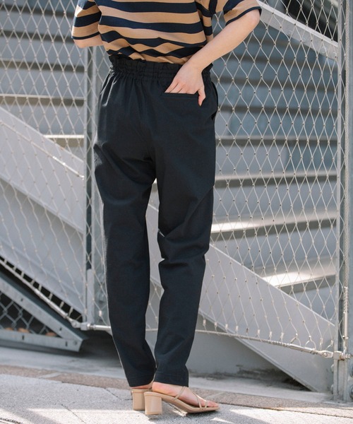 Munich（ミューニック）の「ハイパワーストレッチ シャーリングテーパードパンツ(セットアップ可)（その他パンツ・レディース・ブラック/ネイビー/カーキ/ナチュラル・S/M/XS）」の6枚目の写真