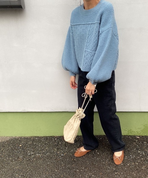 archives（アルシーヴ）の「パッチワークケーブルニットプルオーバー（ニット/セーター・レディース・オフホワイト/ブルー/モカ/グレイッシュベージュ・MEDIUM）」の11枚目の写真