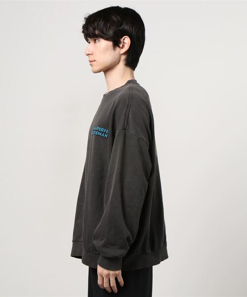 WEGO(ウィゴー)の「WEGO/ビンテージロゴピグメントビッグシルエットプルオーバー(スウェット・メンズ・ブルー/スミクロ・MEDIUM/LARGE)」の7枚目の写真