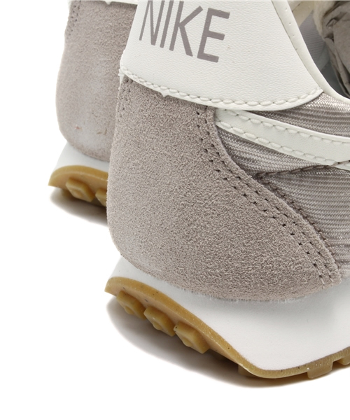 NIKE（ナイキ）の「ウィメンズ ナイキ プリモントリオール レーサー ビンテージ NIKE WMNS PRE MONTREAL RACER VNTG 555258-010（スニーカー・レディース・グレー・23cm/24cm/24.5cm/23.5cm）」の9枚目の写真