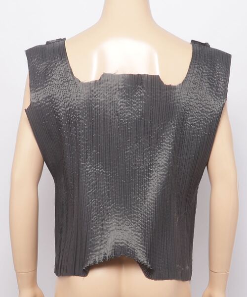 BOTTER（ボッター）の「【BOTTER】 PLEATED BAG TOP WITH WHITE FLOWER PRINT（Tシャツ/カットソー・メンズ・グレー・50）」の3枚目の写真