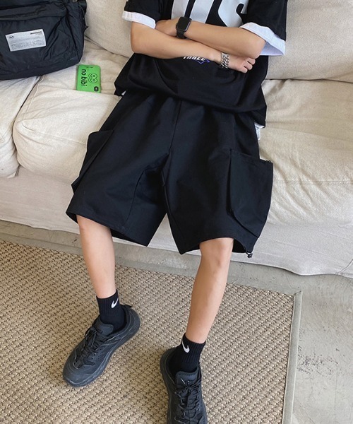 KOR(ケーオーアール)の「ビッグポケット カーゴハーフパンツ(カーゴパンツ・メンズ・ブラック/カーキ・M/L/XL)」の7枚目の写真