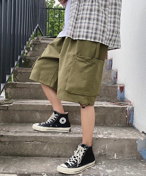 KOR(ケーオーアール)の「ビッグポケット カーゴハーフパンツ(カーゴパンツ・メンズ・ブラック/カーキ・M/L/XL)」の16枚目の写真