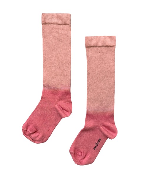 maed for mini（メイドフォーミニ）の「maed for mini / グラデーション ハイソックス（ソックス/靴下・キッズ・ピンク・1-2Y/8-10y/6-8Y/4-6Y/2-4Y）」の2枚目の写真