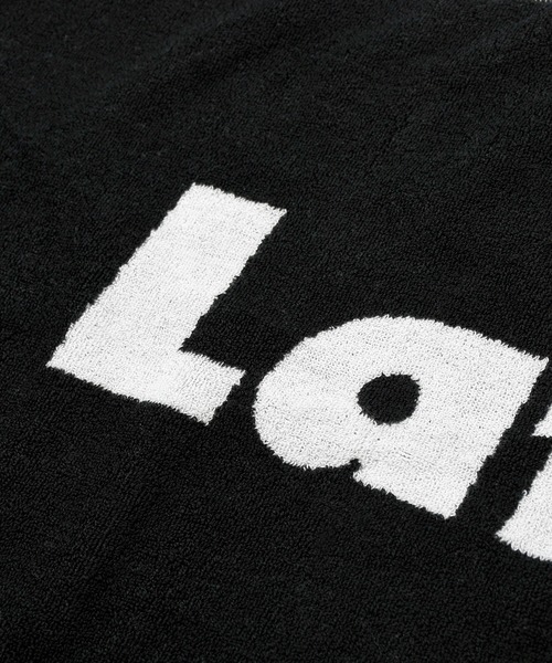 LFYT（エルエフワイティー）の「LFYT ラファイエット [Lafayette] 今治産 ロゴ ジャガード タオル [LOGO JACQUARD TOWEL]（タオル・メンズ・ホワイト/ブラック/ロイヤルブルー・ONE SIZE）」の8枚目の写真
