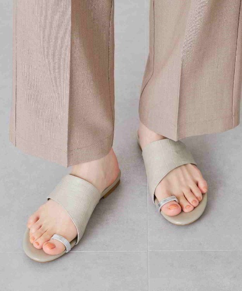 ORiental TRaffic（オリエンタルトラフィック）の「アシンメトリートングサンダル/11223（サンダル・レディース・ブラック/ベージュ/ブルー・LL/S/M/L）」の20枚目の写真