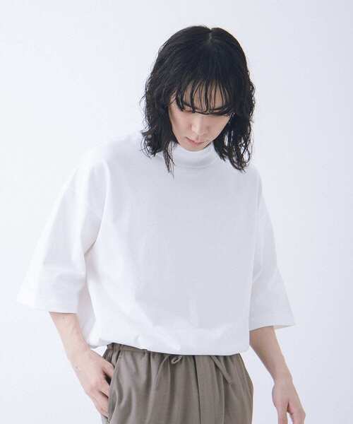 URBAN RESEARCH（アーバンリサーチ）の「URBAN RESEARCH iD　MOCK NECK SHORT-SLEEVE T-SHIRTS（Tシャツ/カットソー・メンズ・ホワイト/ブラック/ブルー系その他・MEDIUM/LARGE）」の2枚目の写真