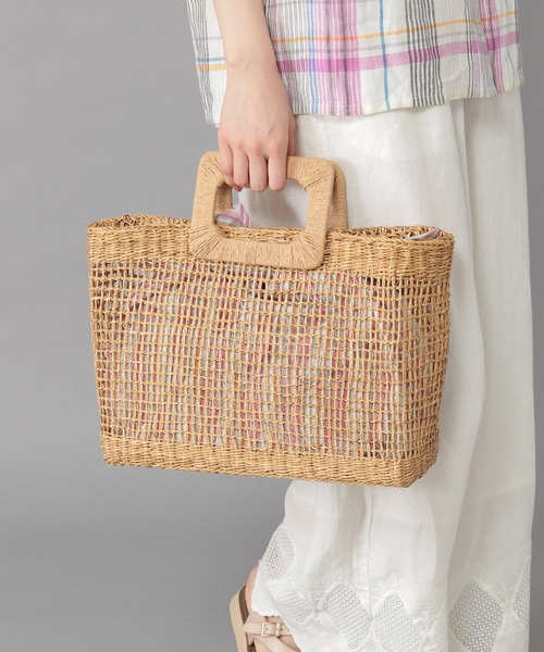 studio CLIP（スタディオクリップ）の「《Natural by studio CLIP/クロスとリネン》黄草スクエアカゴバッグ（かごバッグ・レディース・ピンク/グリーン・FREE）」の2枚目の写真