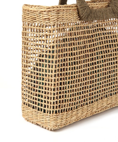 studio CLIP（スタディオクリップ）の「《Natural by studio CLIP/クロスとリネン》黄草スクエアカゴバッグ（かごバッグ・レディース・ピンク/グリーン・FREE）」の9枚目の写真