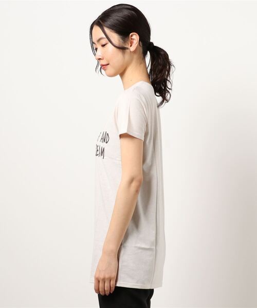 VIBGYOR Women（ヴィブジョー　ウィメン）の「AC　手描き風ﾛｺﾞT(AB)（Tシャツ/カットソー・レディース・ネイビー/ピンク/イエロー/ベージュ・MEDIUM/LARGE）」の5枚目の写真