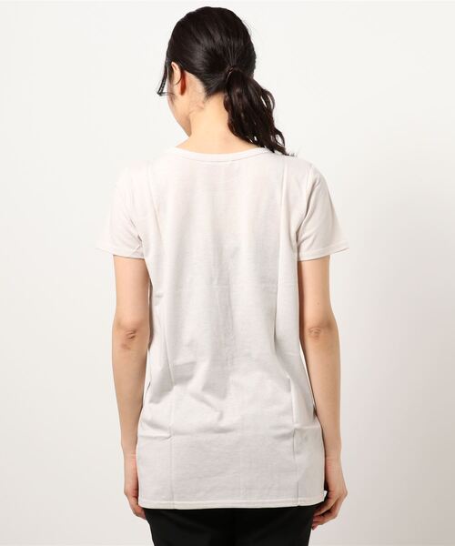 VIBGYOR Women（ヴィブジョー　ウィメン）の「AC　手描き風ﾛｺﾞT(AB)（Tシャツ/カットソー・レディース・ネイビー/ピンク/イエロー/ベージュ・MEDIUM/LARGE）」の6枚目の写真