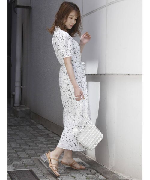 dazzlin（ダズリン）の「ランダムドットライクシャツワンピース（ワンピース・レディース・ブラック/オフホワイト/イエロー・FREE）」の9枚目の写真