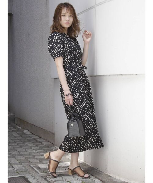 dazzlin（ダズリン）の「ランダムドットライクシャツワンピース（ワンピース・レディース・ブラック/オフホワイト/イエロー・FREE）」の4枚目の写真