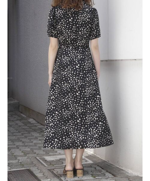 dazzlin（ダズリン）の「ランダムドットライクシャツワンピース（ワンピース・レディース・ブラック/オフホワイト/イエロー・FREE）」の11枚目の写真