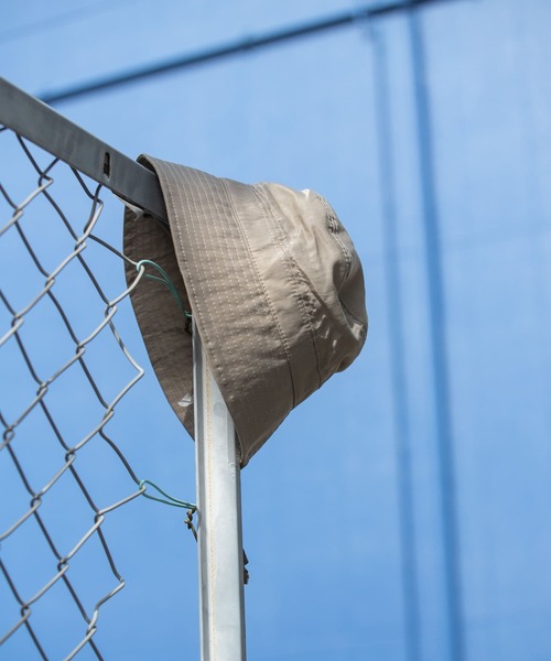 ITEMS URBANRESEARCH（アイテムズ アーバンリサーチ）の「ワッシャーナイロンバケットハット（ハット・メンズ・カーキ/ブラック/ベージュ/ネイビー・-）」の6枚目の写真