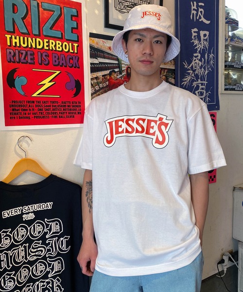 JSF（ジェイエスエフ）の「【ZOZO限定】JESSSE'S TEE（Tシャツ/カットソー・メンズ・ホワイト/ネイビー/オレンジ・XX-LARGE/LARGE/MEDIUM/X-LARGE/SMALL）」の1枚目の写真