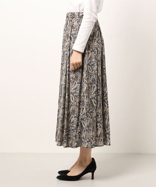 PREFERIR（プレフェリール）の「ペイズリー柄 エスニック ギャザースカート（スカート・レディース・ベージュ/オフホワイト/ネイビー・MEDIUM/LARGE）」の17枚目の写真