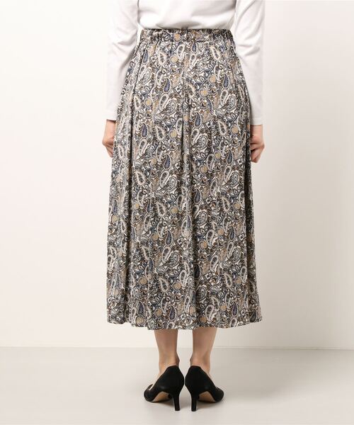 PREFERIR（プレフェリール）の「ペイズリー柄 エスニック ギャザースカート（スカート・レディース・ベージュ/オフホワイト/ネイビー・MEDIUM/LARGE）」の18枚目の写真