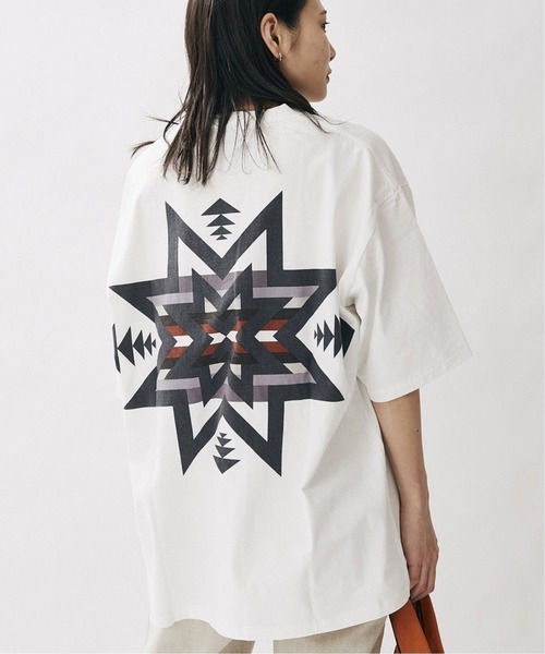 PENDLETON（ペンドルトン）の「【PENDLETON×JOURNAL STANDARD】別注 バックプリント Tシャツ（Tシャツ/カットソー・メンズ・ホワイト/ブラック/ホワイト系その他/ブラック系その他/ホワイト系その他2/ブラック系その他2/ブラック系その他4・SMALL/MEDIUM/LARGE/X-LARGE）」の2枚目の写真