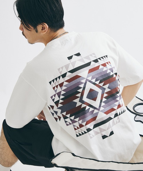 PENDLETON（ペンドルトン）の「【PENDLETON×JOURNAL STANDARD】別注 バックプリント Tシャツ（Tシャツ/カットソー・メンズ・ホワイト/ブラック/ホワイト系その他/ブラック系その他/ホワイト系その他2/ブラック系その他2/ブラック系その他4・SMALL/MEDIUM/LARGE/X-LARGE）」の3枚目の写真