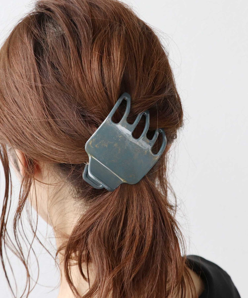 Three Four Time（ｽﾘｰﾌｫｰﾀｲﾑ）の「フランス製アセチワイドクリップ（バレッタ/ヘアクリップ・レディース・グレー/ベージュ・FREE）」の2枚目の写真