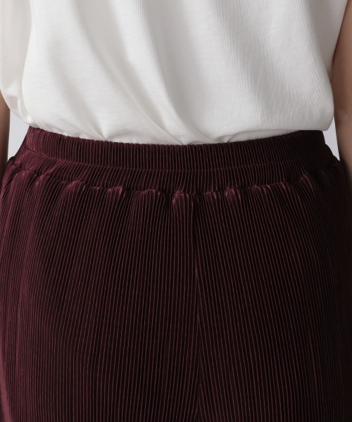 LOWRYS FARM（ローリーズファーム）の「シャイニープリーツメローパンツ　957485（その他パンツ・レディース・ブラック/ブラウン/ブルー/ボルドー/アイボリー/チャコールグレー・FREE/TALL/SHORT/LONG）」の11枚目の写真