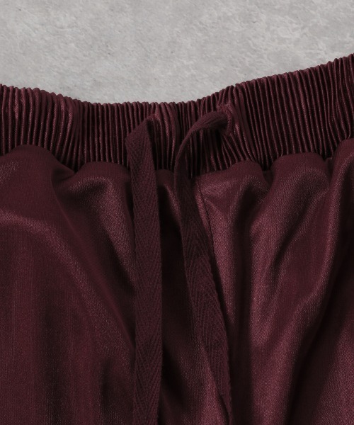 LOWRYS FARM（ローリーズファーム）の「シャイニープリーツメローパンツ　957485（その他パンツ・レディース・ブラック/ブラウン/ブルー/ボルドー/アイボリー/チャコールグレー・FREE/TALL/SHORT/LONG）」の21枚目の写真