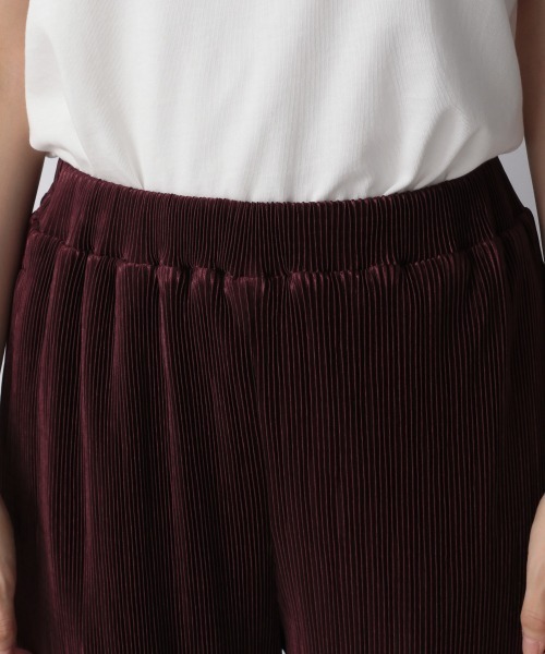 LOWRYS FARM（ローリーズファーム）の「シャイニープリーツメローパンツ　957485（その他パンツ・レディース・ブラック/ブラウン/ブルー/ボルドー/アイボリー/チャコールグレー・FREE/TALL/SHORT/LONG）」の14枚目の写真