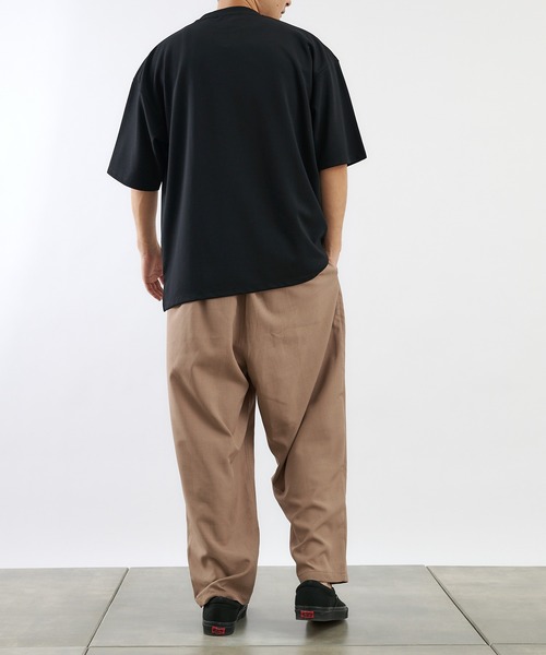 COLONY 2139（コロニートゥーワンスリーナイン）の「抗菌抗ウイルスクルーネックBIGTシャツ/ビッグシルエットTシャツ（Tシャツ/カットソー・メンズ・ブラック/カーキ/ホワイト・MEDIUM/LARGE/X-LARGE）」の15枚目の写真