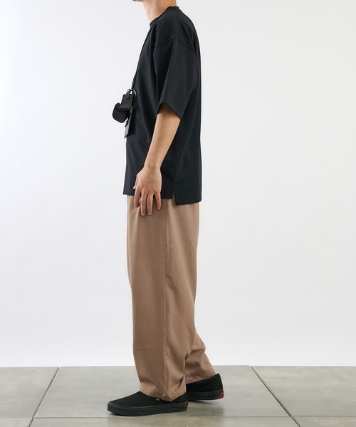 COLONY 2139（コロニートゥーワンスリーナイン）の「抗菌抗ウイルスクルーネックBIGTシャツ/ビッグシルエットTシャツ（Tシャツ/カットソー・メンズ・ブラック/カーキ/ホワイト・MEDIUM/LARGE/X-LARGE）」の16枚目の写真