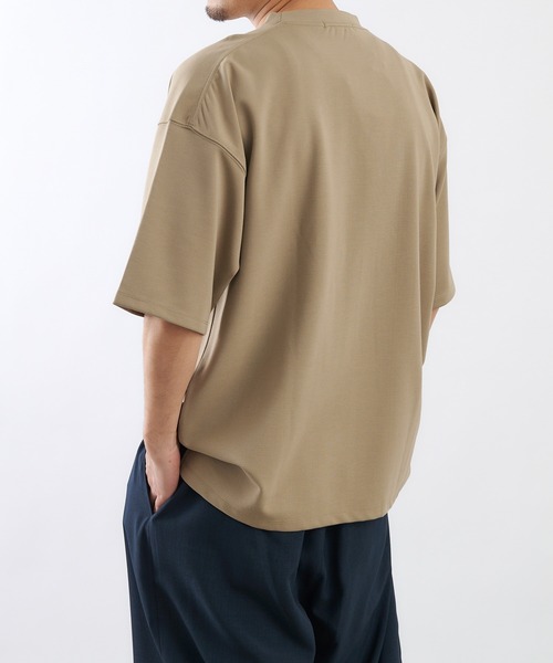 COLONY 2139（コロニートゥーワンスリーナイン）の「抗菌抗ウイルスクルーネックBIGTシャツ/ビッグシルエットTシャツ（Tシャツ/カットソー・メンズ・ブラック/カーキ/ホワイト・MEDIUM/LARGE/X-LARGE）」の18枚目の写真