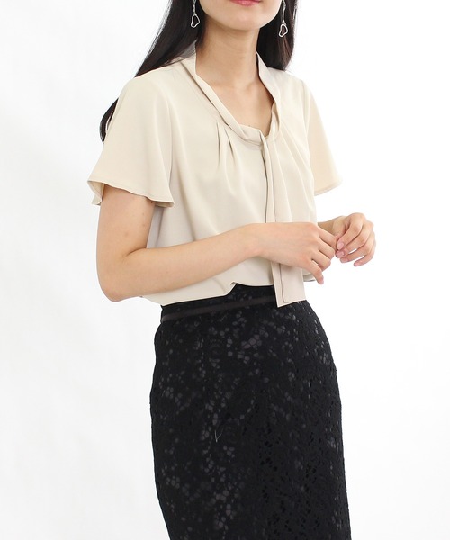 TRUDEA(トルディア)の「とろみボウタイブラウス(シャツ/ブラウス・レディース・ベージュ/ネイビー/ホワイト/グレイッシュベージュ/ミント・LARGE/MEDIUM)」の9枚目の写真