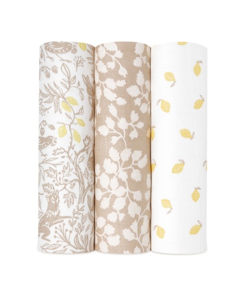 aden + anais （エイデンアンドアネイ）の「スワドル 3枚入り（おくるみ・キッズ・スカイブルー/ローズ/ホワイト×ピンク/ホワイト×ブラウン・FREE）」の3枚目の写真