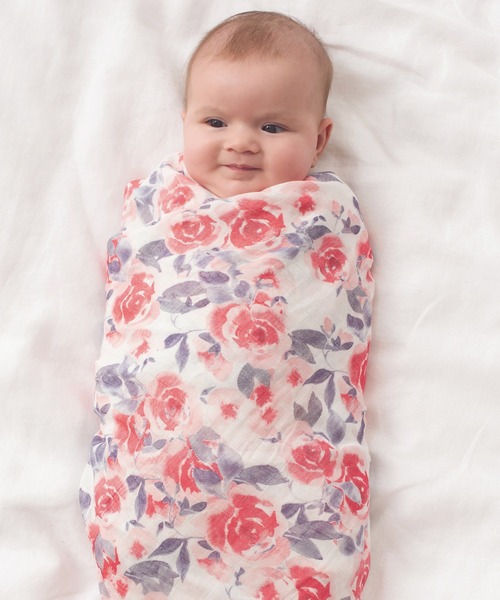 aden + anais （エイデンアンドアネイ）の「スワドル 3枚入り（おくるみ・キッズ・スカイブルー/ローズ/ホワイト×ピンク/ホワイト×ブラウン・FREE）」の11枚目の写真