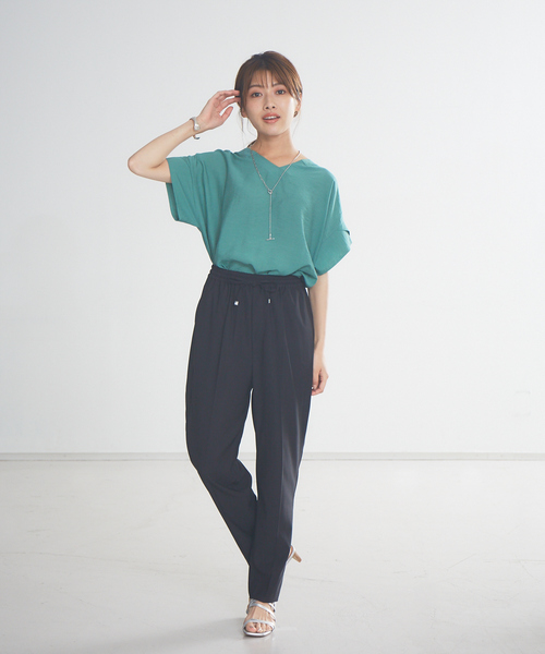 abahouse mavie(アバハウスマヴィ)の「ecru ストライプ&シアーVネックプルオーバーシャツ(シャツ/ブラウス・レディース・ブラック/ベージュ/オフホワイト/モスグリーン・フリー)」の16枚目の写真