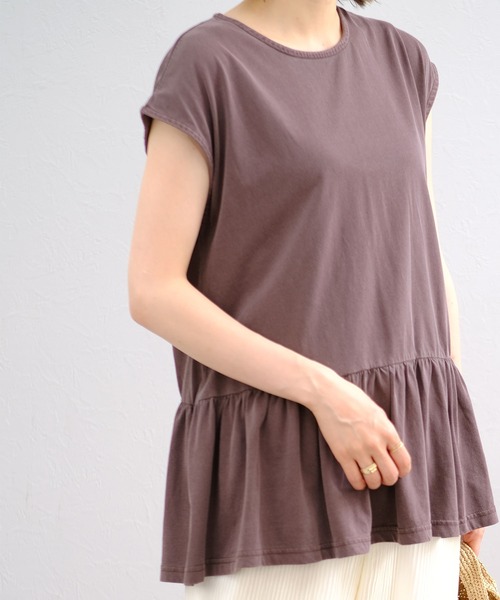 ＡＮＤＪ（アンドジェイ）の「フリル切替ピグメント加工フレンチスリーブTシャツチュニック（Tシャツ/カットソー・レディース・ブラウン/チャコール/ベージュ/ネイビー・M）」の11枚目の写真