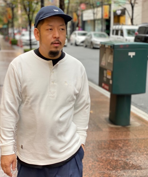 Munsingwear Grand-Slam（マンシングウェア　グランドスラム）の「ヘンリーネックサーマルTシャツ（Tシャツ/カットソー・メンズ・ネイビー/ホワイト・S/M/L/XL）」の4枚目の写真