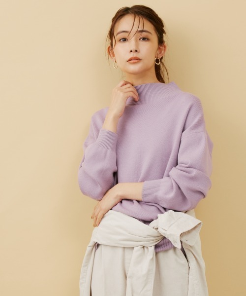 GLOBAL WORK(グローバルワーク)の「メルティースタンドスリットプルオーバー/958027(ニット/セーター・レディース・ブラック/ダークブラウン/イエロー/アイボリー/杢グレー/モカ/グレイッシュベージュ/グリーン/インディゴブルー/ラベンダー/グリーン系その他/ピンク系その他7/ブルー系その他6/レッド・MEDIUM/LARGE)」の11枚目の写真