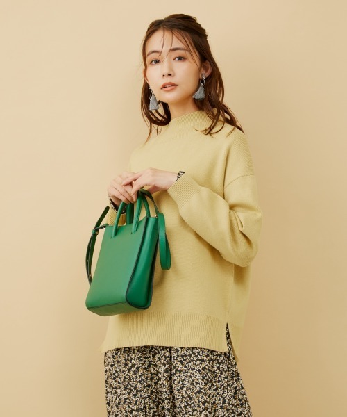 GLOBAL WORK(グローバルワーク)の「メルティースタンドスリットプルオーバー/958027(ニット/セーター・レディース・ブラック/ダークブラウン/イエロー/アイボリー/杢グレー/モカ/グレイッシュベージュ/グリーン/インディゴブルー/ラベンダー/グリーン系その他/ピンク系その他7/ブルー系その他6/レッド・MEDIUM/LARGE)」の12枚目の写真