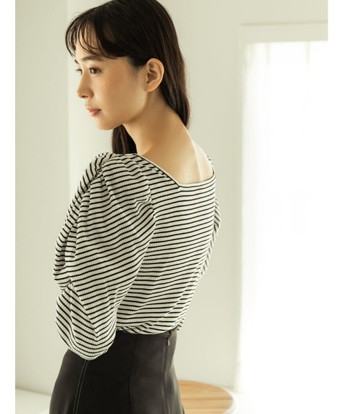 fifth(フィフス)の「袖デザインスクエアネックボーダートップス(Tシャツ/カットソー・レディース・ブラック/ホワイト・MEDIUM)」の15枚目の写真
