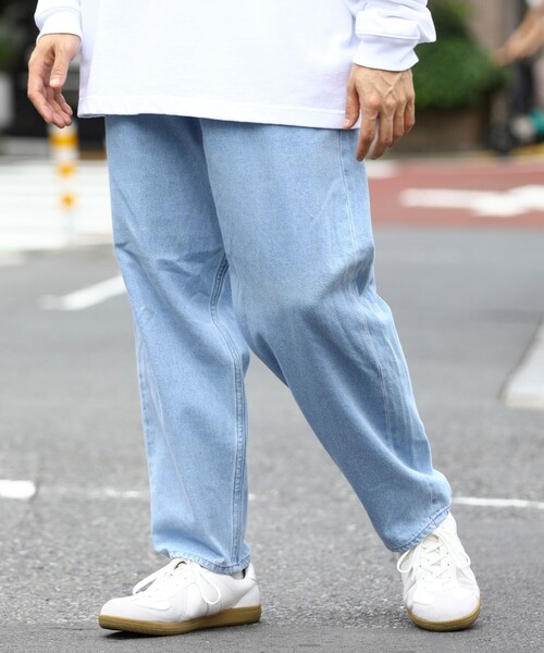 FREAK'S STORE（フリークスストア）の「WEB限定 バルーンシルエット ワイドテーパード デニムパンツ/セットアップ対応（デニムパンツ・メンズ・ライトブルー/ブラック/ブルー/ワンウォッシュ・SMALL/MEDIUM/LARGE）」の17枚目の写真