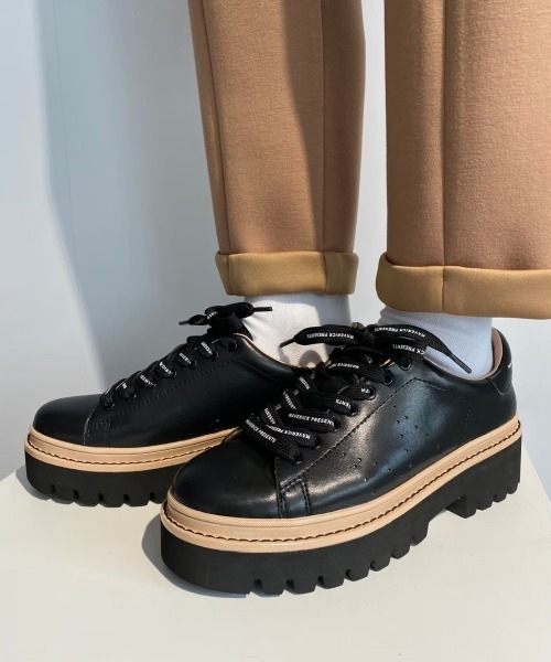 MAISON MAVERICK PRESENTS（メゾンマベリックプレゼンツ）の「MAISON MAVERICK PRESENTS（メゾン・マベリック・プレゼンツ）M2093/レースアップスニーカー（スニーカー・レディース・ブラック/ホワイト・23.5/24/24.5/23/22.5）」の17枚目の写真