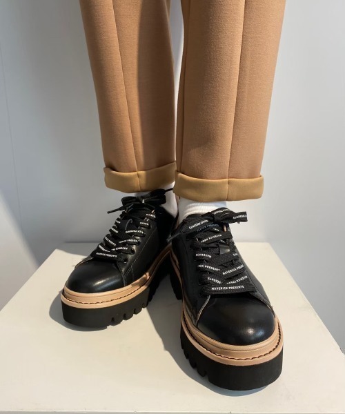 MAISON MAVERICK PRESENTS（メゾンマベリックプレゼンツ）の「MAISON MAVERICK PRESENTS（メゾン・マベリック・プレゼンツ）M2093/レースアップスニーカー（スニーカー・レディース・ブラック/ホワイト・23.5/24/24.5/23/22.5）」の18枚目の写真