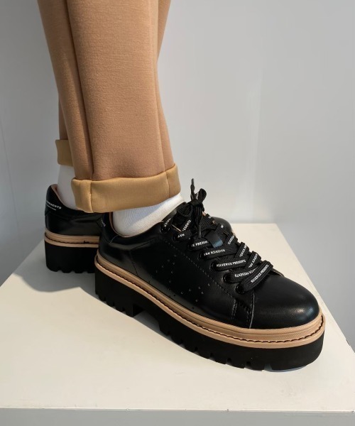 MAISON MAVERICK PRESENTS（メゾンマベリックプレゼンツ）の「MAISON MAVERICK PRESENTS（メゾン・マベリック・プレゼンツ）M2093/レースアップスニーカー（スニーカー・レディース・ブラック/ホワイト・23.5/24/24.5/23/22.5）」の19枚目の写真