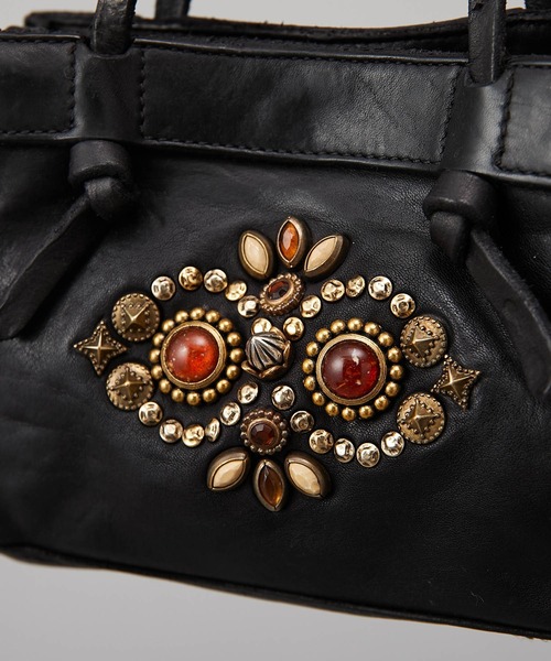 CAMPOMAGGI（カンポマッジ）の「【CAMPO MAGGI(カンポマッジ)】スタッズミニトートバッグ（トートバッグ・レディース・ブラック・FREE）」の4枚目の写真