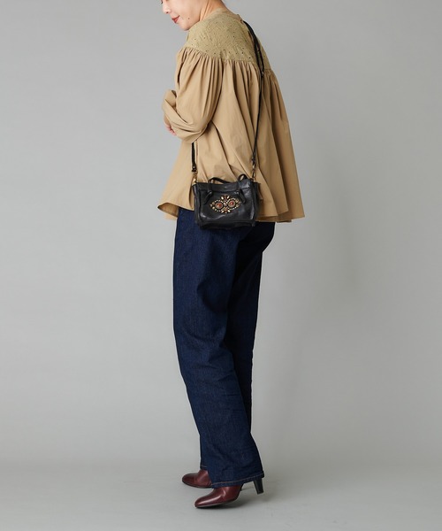 CAMPOMAGGI（カンポマッジ）の「【CAMPO MAGGI(カンポマッジ)】スタッズミニトートバッグ（トートバッグ・レディース・ブラック・FREE）」の3枚目の写真