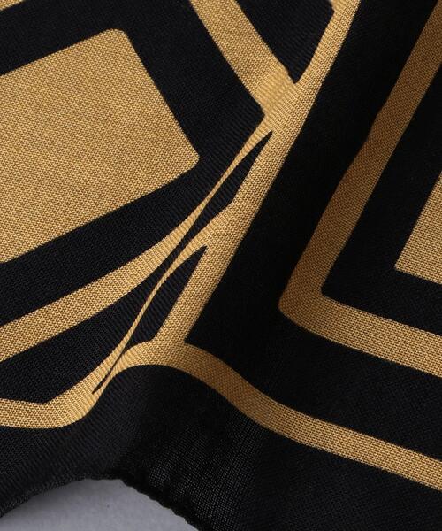 UNITED ARROWS（ユナイテッドアローズ）の「＜UNITED ARROWS＞ スクエア プリント チーフ（ポケットチーフ・メンズ・ブラック/ベージュ・FREE）」の3枚目の写真