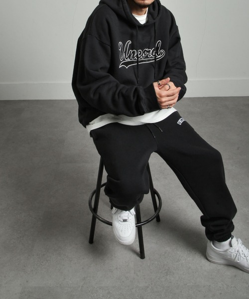 UNCORD(アンコード)の「【UNCORD】90's STADIUM SWEAT HOODIE / ビッグシルエットスタジアムロゴ刺繍パーカー【12oz】(パーカー・メンズ・ブラック/ネイビー/カーキ/オートミール/杢グレー/グレイッシュベージュ・MEDIUM/LARGE/X-LARGE)」の15枚目の写真