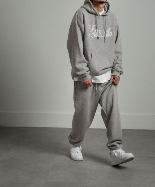 UNCORD(アンコード)の「【UNCORD】90's STADIUM SWEAT HOODIE / ビッグシルエットスタジアムロゴ刺繍パーカー【12oz】(パーカー・メンズ・ブラック/ネイビー/カーキ/オートミール/杢グレー/グレイッシュベージュ・MEDIUM/LARGE/X-LARGE)」の12枚目の写真