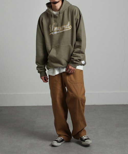 UNCORD(アンコード)の「【UNCORD】90's STADIUM SWEAT HOODIE / ビッグシルエットスタジアムロゴ刺繍パーカー【12oz】(パーカー・メンズ・ブラック/ネイビー/カーキ/オートミール/杢グレー/グレイッシュベージュ・MEDIUM/LARGE/X-LARGE)」の14枚目の写真